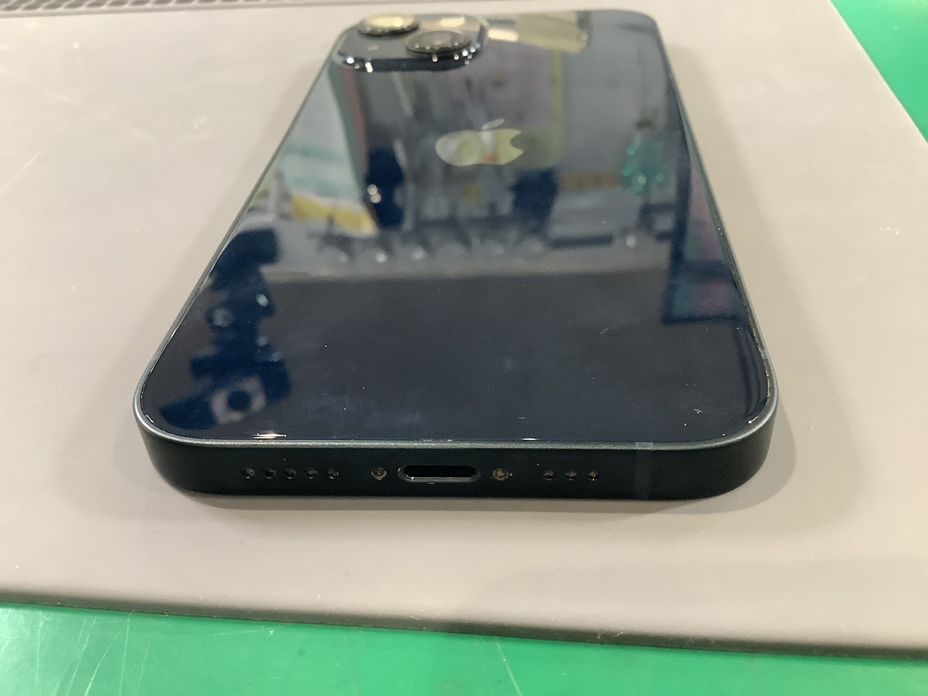 iPhone12の画面交換ならデータをそのまま・最短即日修理のスマホ修理工房秋津店へ