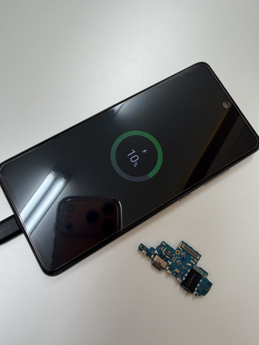 Galaxyが充電できないので修理させていただきました