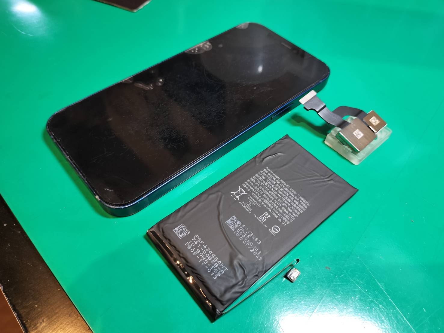 iPhone12のカメラが写らない…交換で無事復旧🙆‍♀️【スマホ修理工房 調布パルコ店】