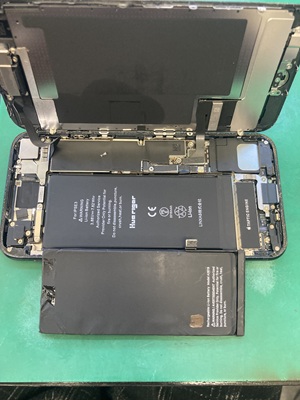 台東区からお越しのiPhoneSE3 のバッテリー修理をしました！【スマホ修理工房　上野店】
