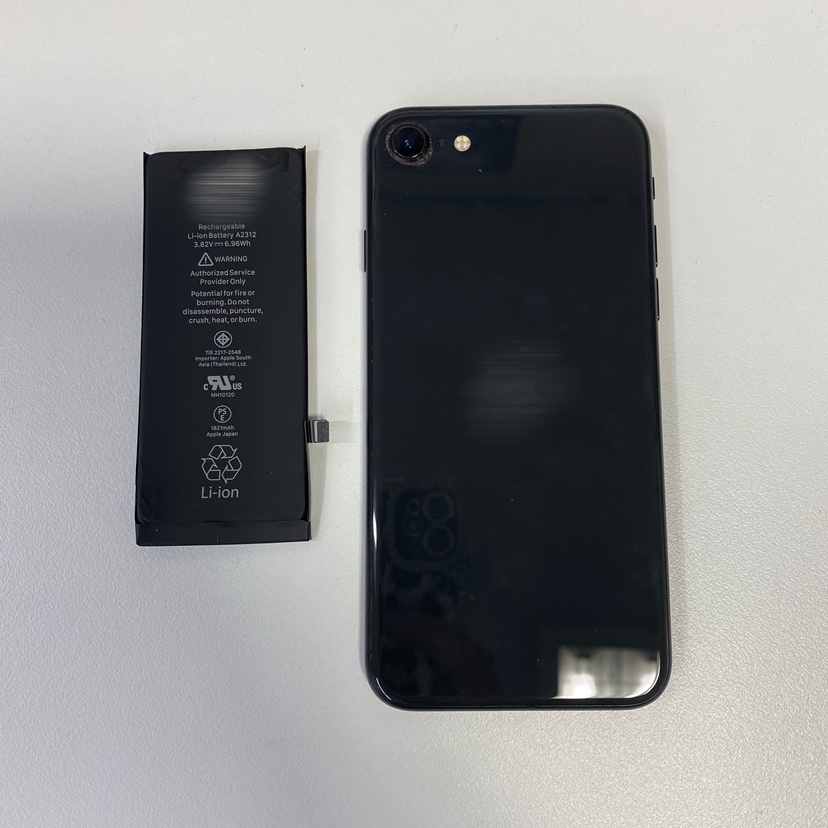 iPhoneSE2バッテリー交換（アイフォン）