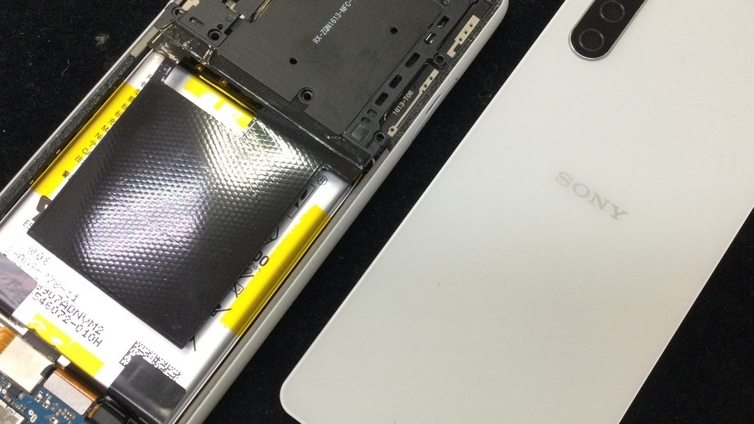 Android(アンドロイド)Xperia 5 Ⅱバッテリー交換！「スマホ修理工房　ALCo越谷店」