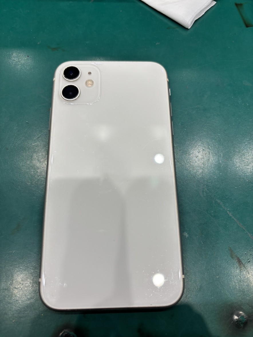 iPhone12のカメラ交換ならスマホ修理工房テラスモール湘南店へ！