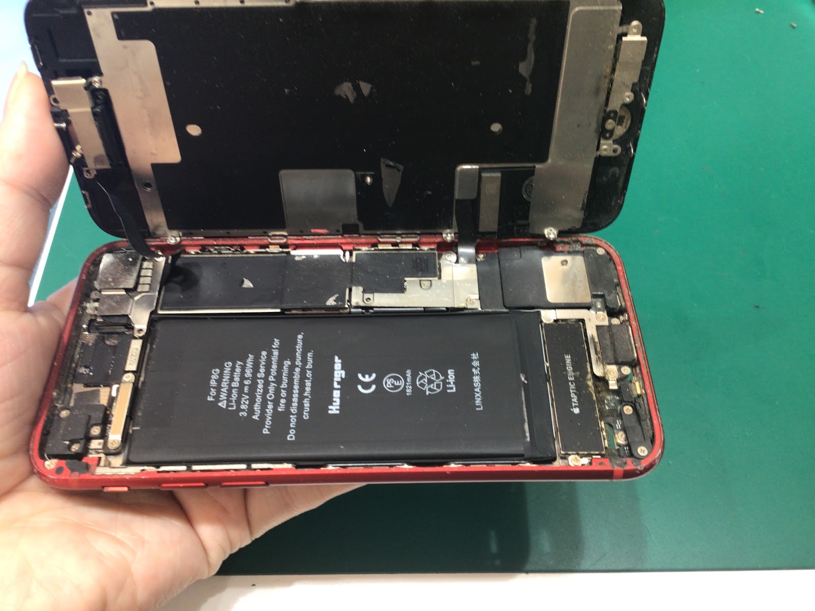 iPhone8 バッテリー修理 データをそのまま・最短即日修理のスマホ修理