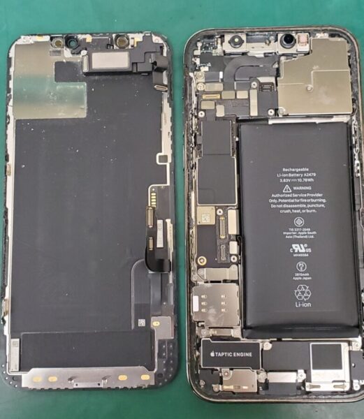 台東区からお越しのiPhone(アイフォン)12の修理をしました！【スマホ修理工房　上野店】