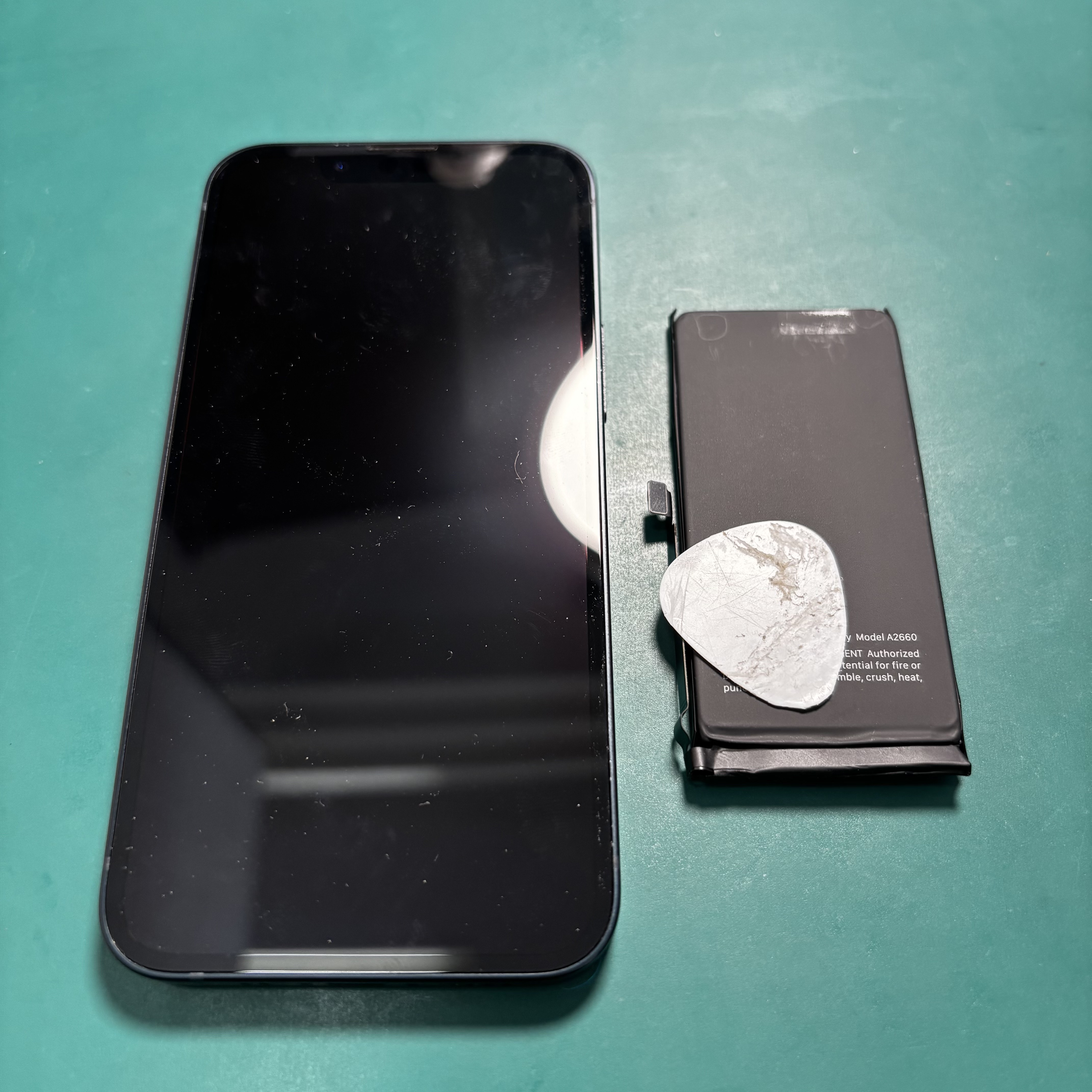 iPhone13miniのバッテリー交換は「スマホ修理工房　札幌清田東光ストア真栄店」まで📱✨ カテゴリ