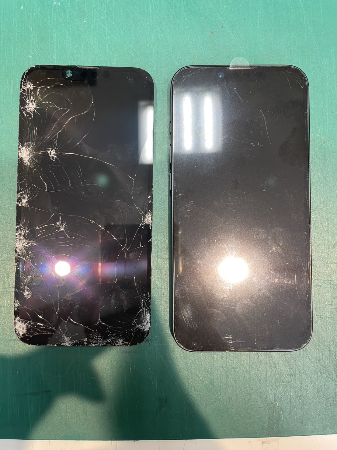 iPhone13の液晶交換の修理を承りました-スマホ修理工房イオン大井店-