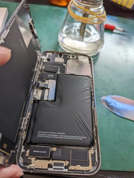 台東区からお越しのi Phone(アイフォン)○13promaxの修理をしました！【スマホ修理工房　上野店】