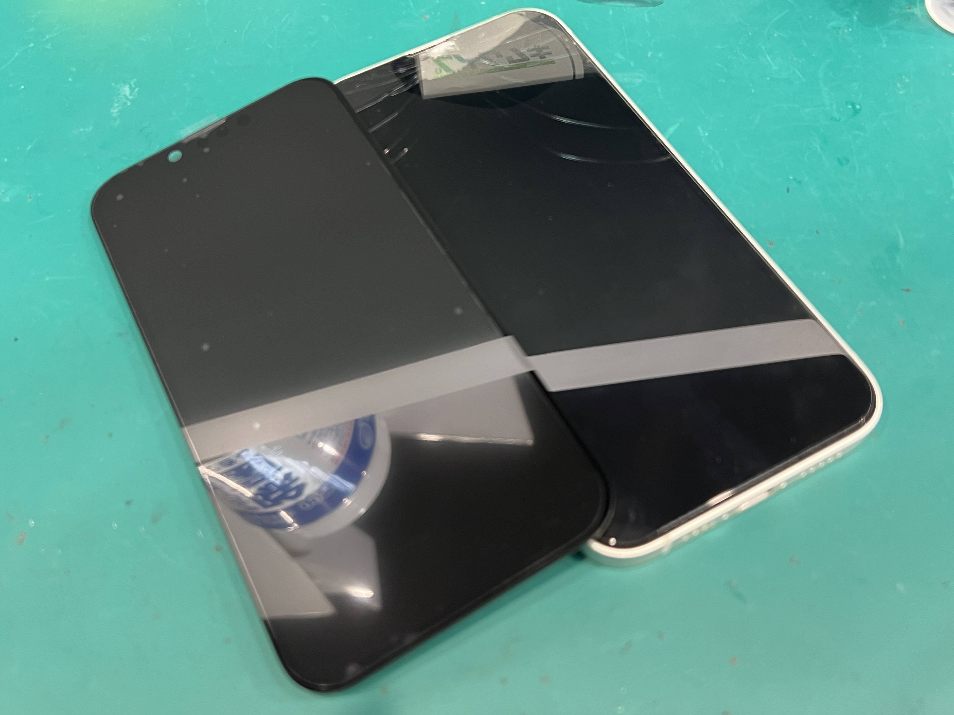 iPhone 16e 画面交換（有機EL互換パネル）