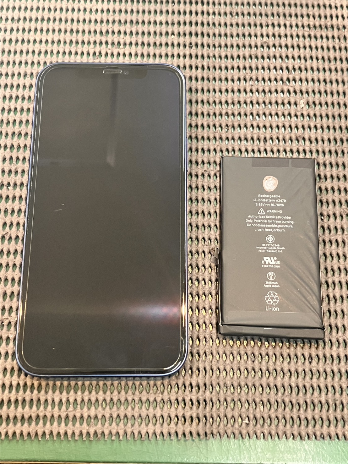 iPhone12のバッテリー交換を行いました！　-スマホ修理工房和光北口店-