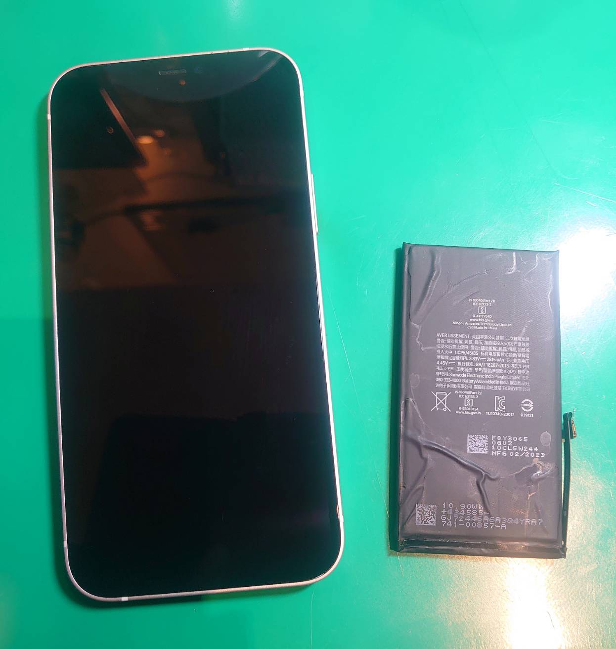 iPhone12（アイフォン12）のバッテリー交換【スマホ修理工房 調布パルコ店】