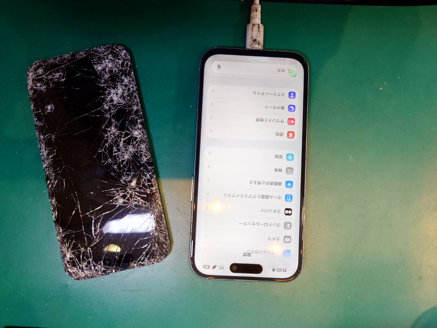階段から落として画面表示できなくなった…iPhone 16 画面交換を行いました【スマホ修理工房荻窪タウンセブン店】