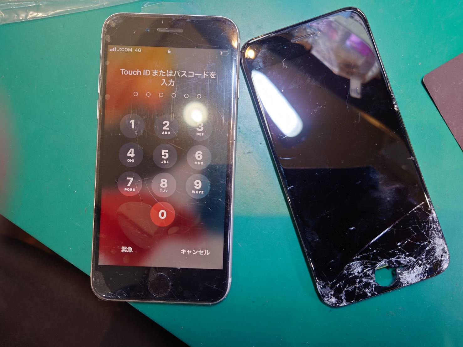 画面が割れて何も表示されなくなった…iPhone SE3 画面交換作業【スマホ修理工房荻窪タウンセブン店】