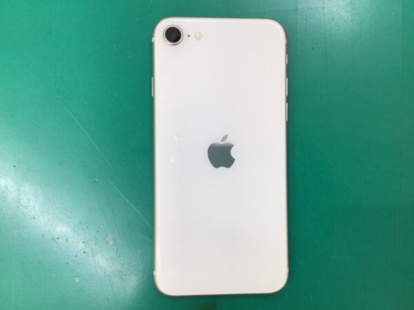 iPhone8のバッテリー交換ならデータそのまま修理可能なスマホ修理工房二俣川店へ！