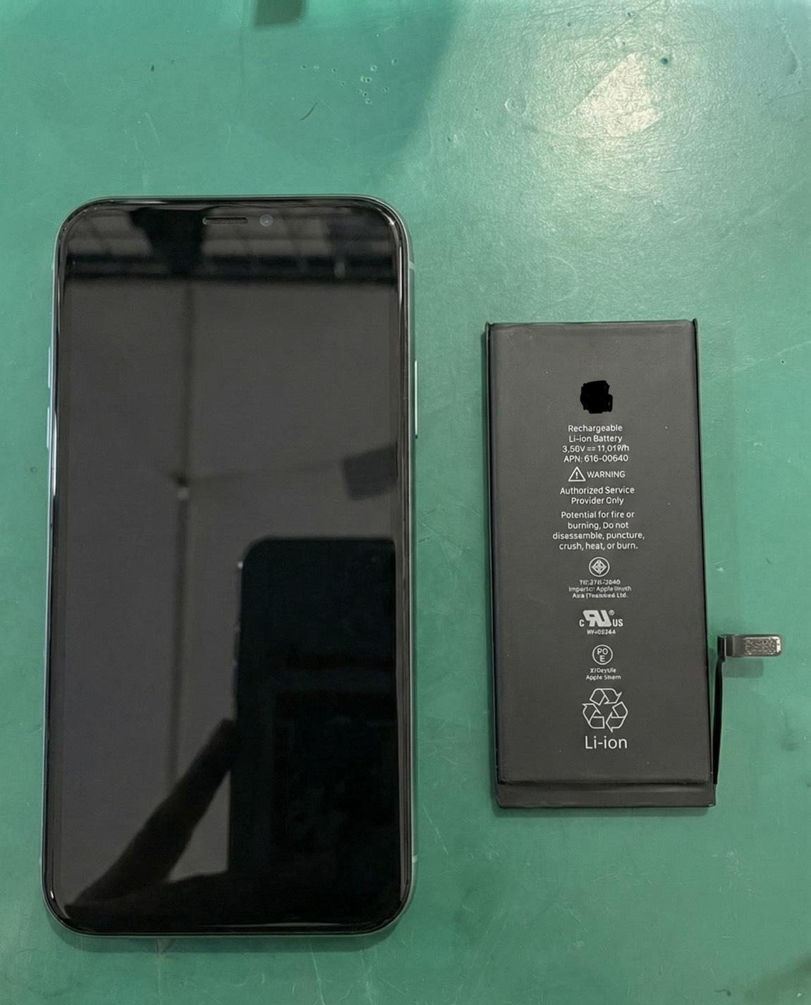 減りが早い...iPhone13のバッテリー交換を行いました！【スマホ修理工房ミーツ国分寺店】