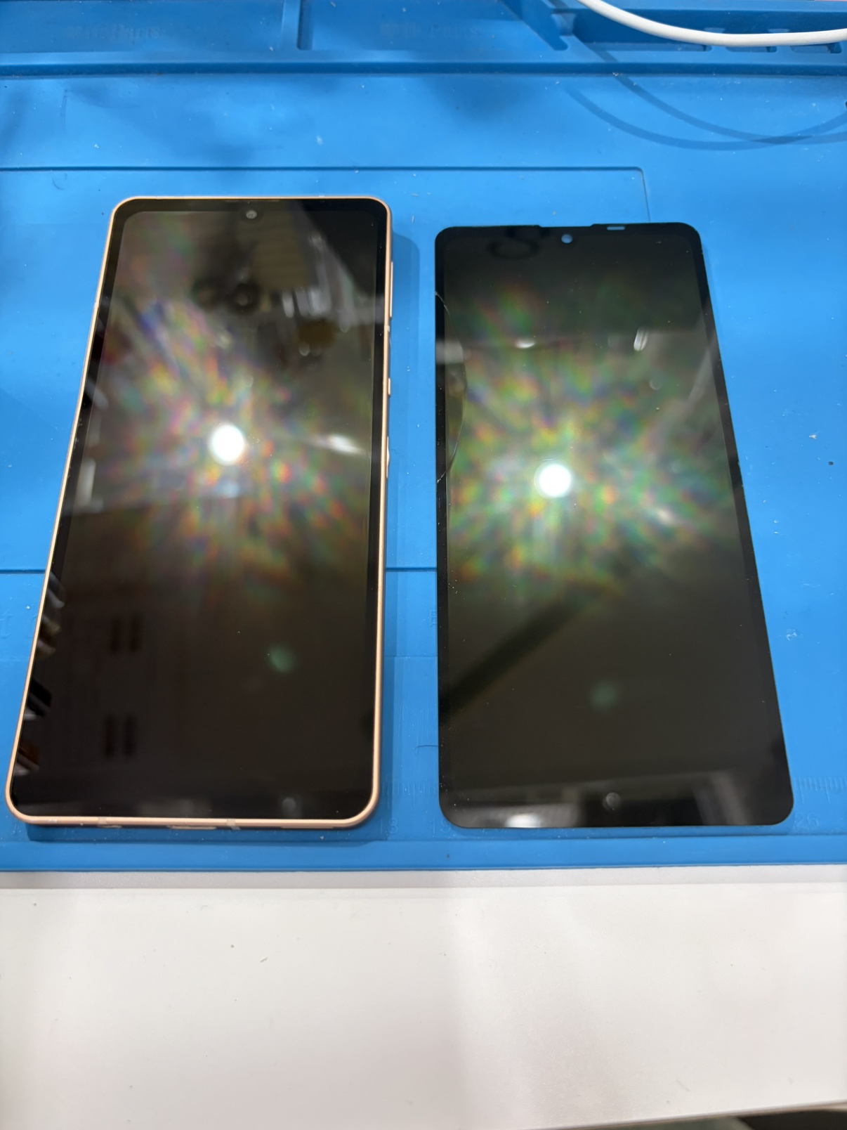 AQUOS sense6sの画面交換も【スマホ修理工房 池袋P'パルコ店】なら最短即日でのお渡しが可能です！