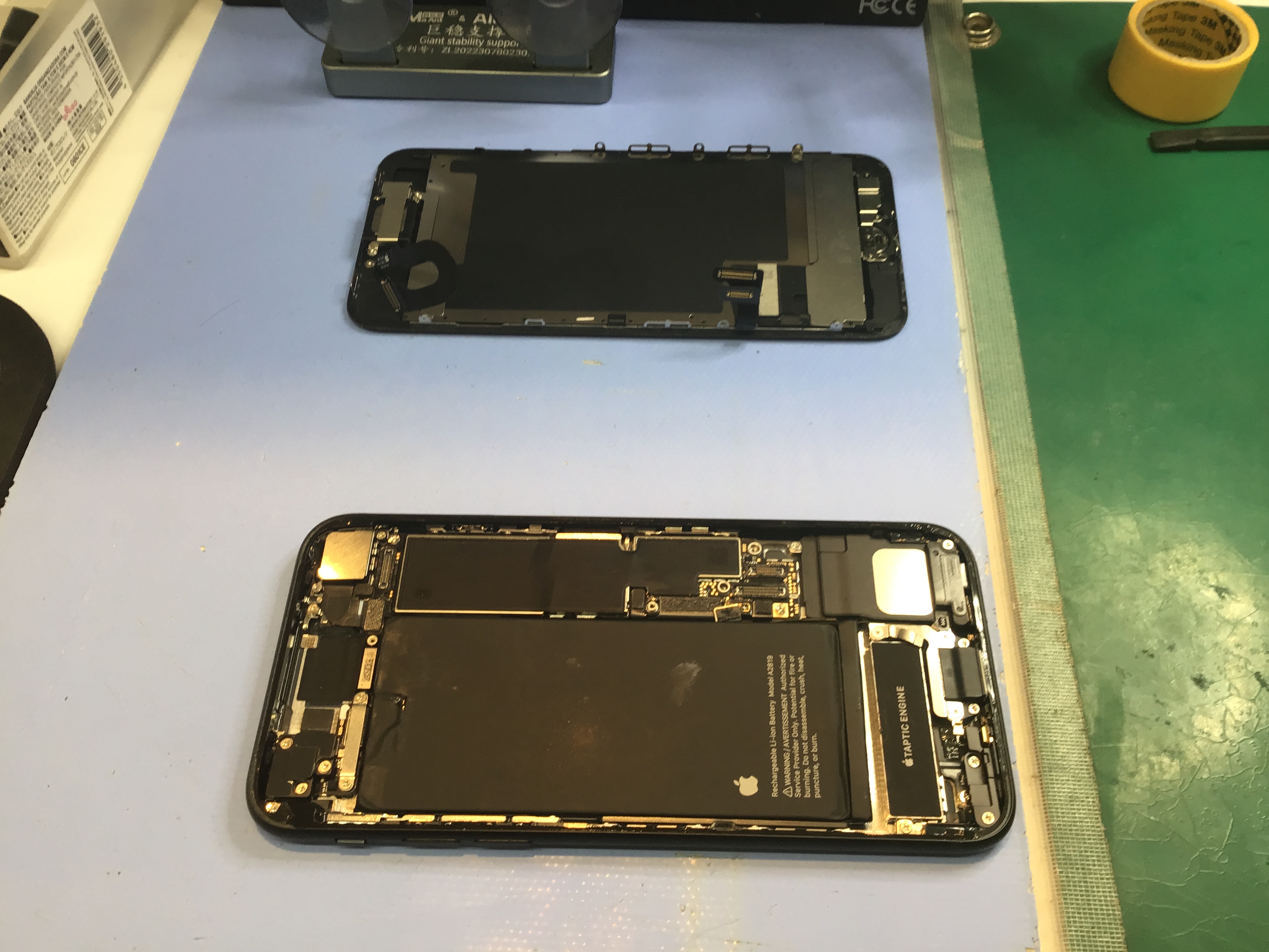 iPhoneSE3のバッテリー交換は、データそのまま・即日修理のスマホ修理工房京王聖蹟桜ヶ丘ショッピングセンターB館店へ！