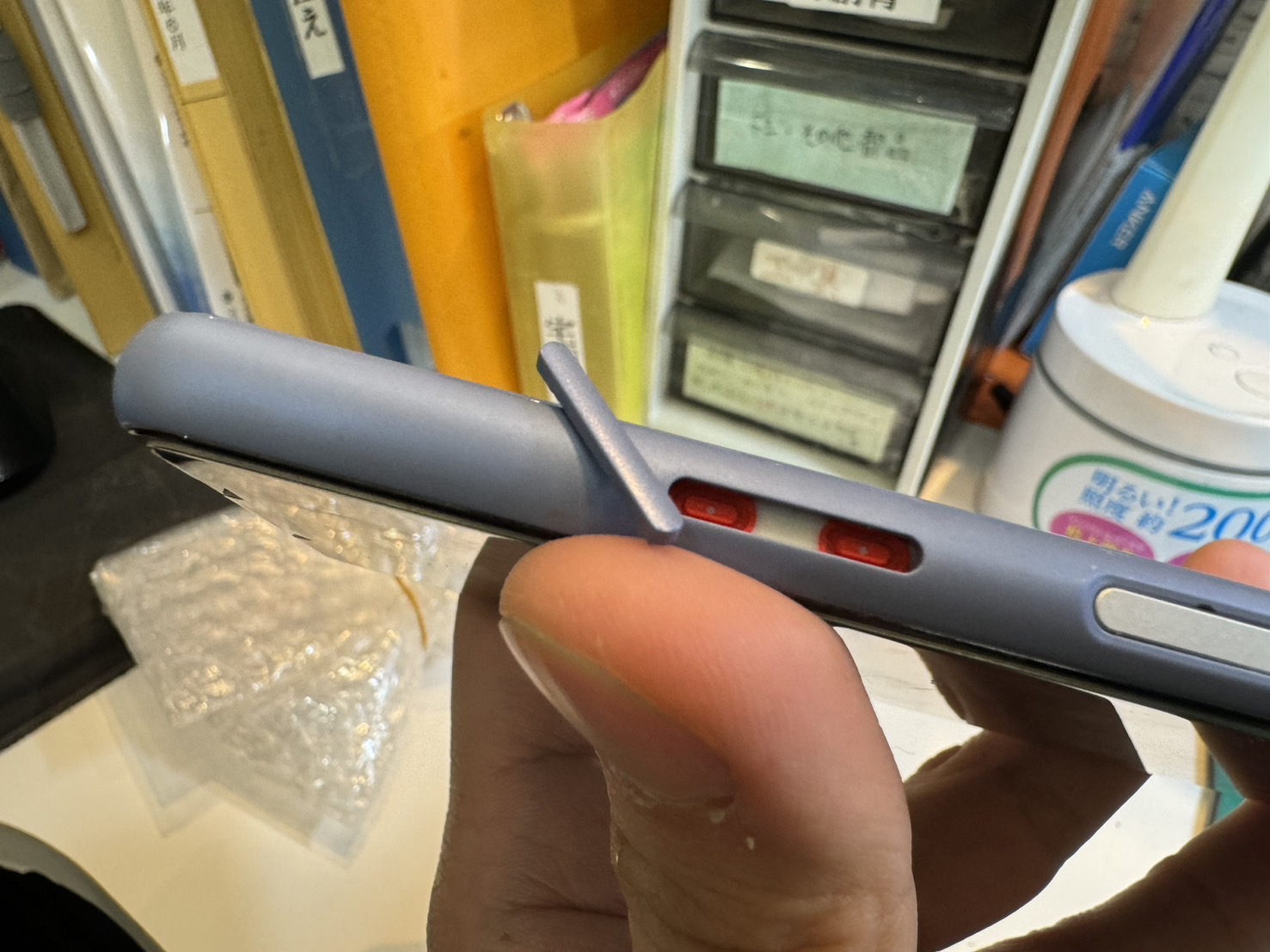 ボタンが取れてしまって…Xperia 10Ⅲのボリュームボタン交換修理【iPhone修理工房荻窪タウンセブン店】