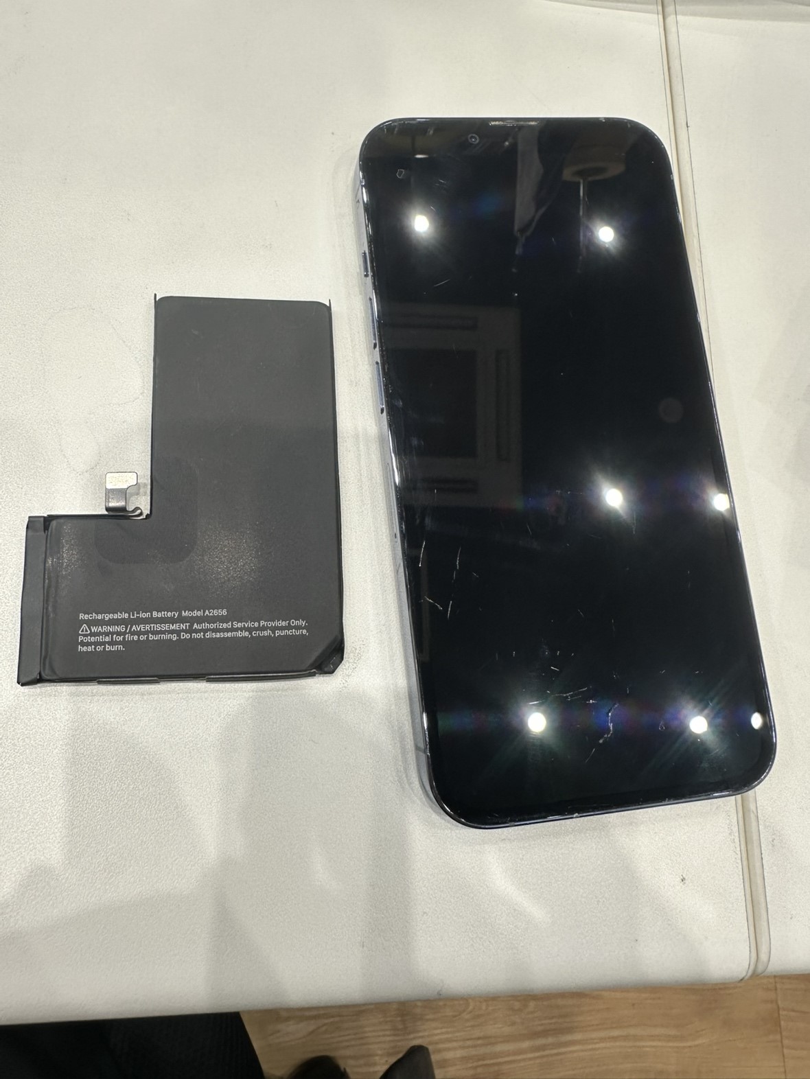 Apple 【iPhone 13 Pro】の修理サービス | iPhone修理・Android修理