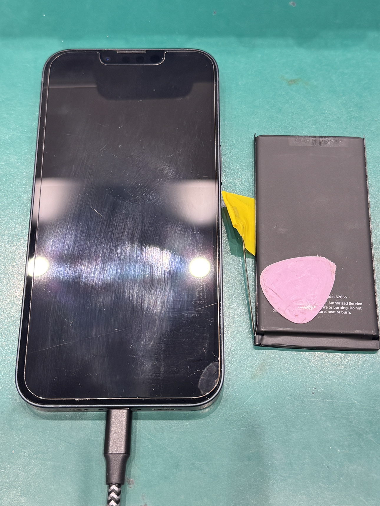 iPhone13のバッテリー交換を行いました! スマホ修理工房テラスモール湘南店