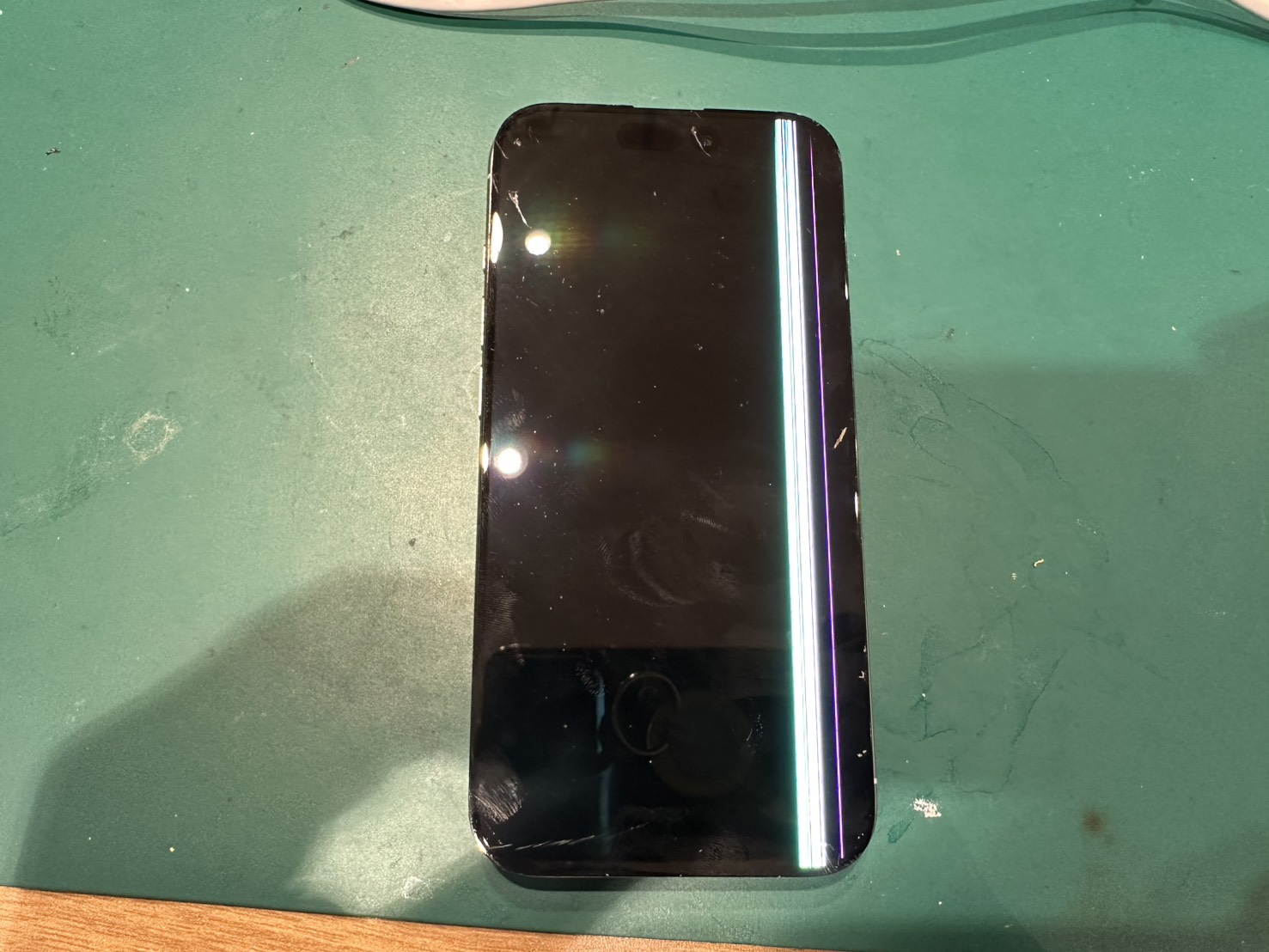 錦糸町よりご来店】iPhone15Proの画面交換修理をご依頼いただきました 