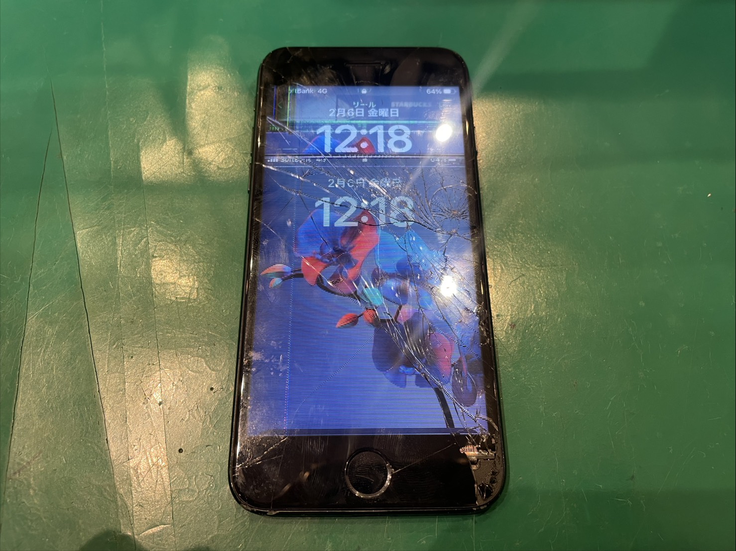 落としてバキバキ、表示不良の iPhone SE2の画面交換修理を行いました！【スマホ修理工房　京王アートマン府中店】