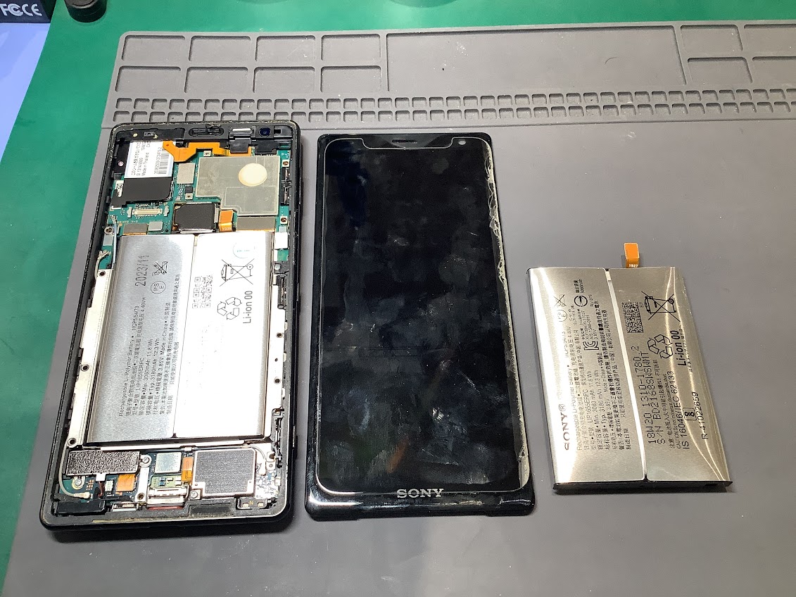 XperiaXZ2ならデータをそのまま・最短即日修理のスマホ修理工房グランデュオ蒲田店へ！