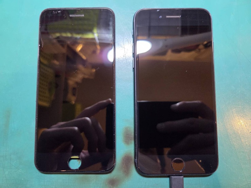 iPhone SE3の液晶が真っ暗に...フロントパネル交換で改善！【スマホ修理工房 調布パルコ店】