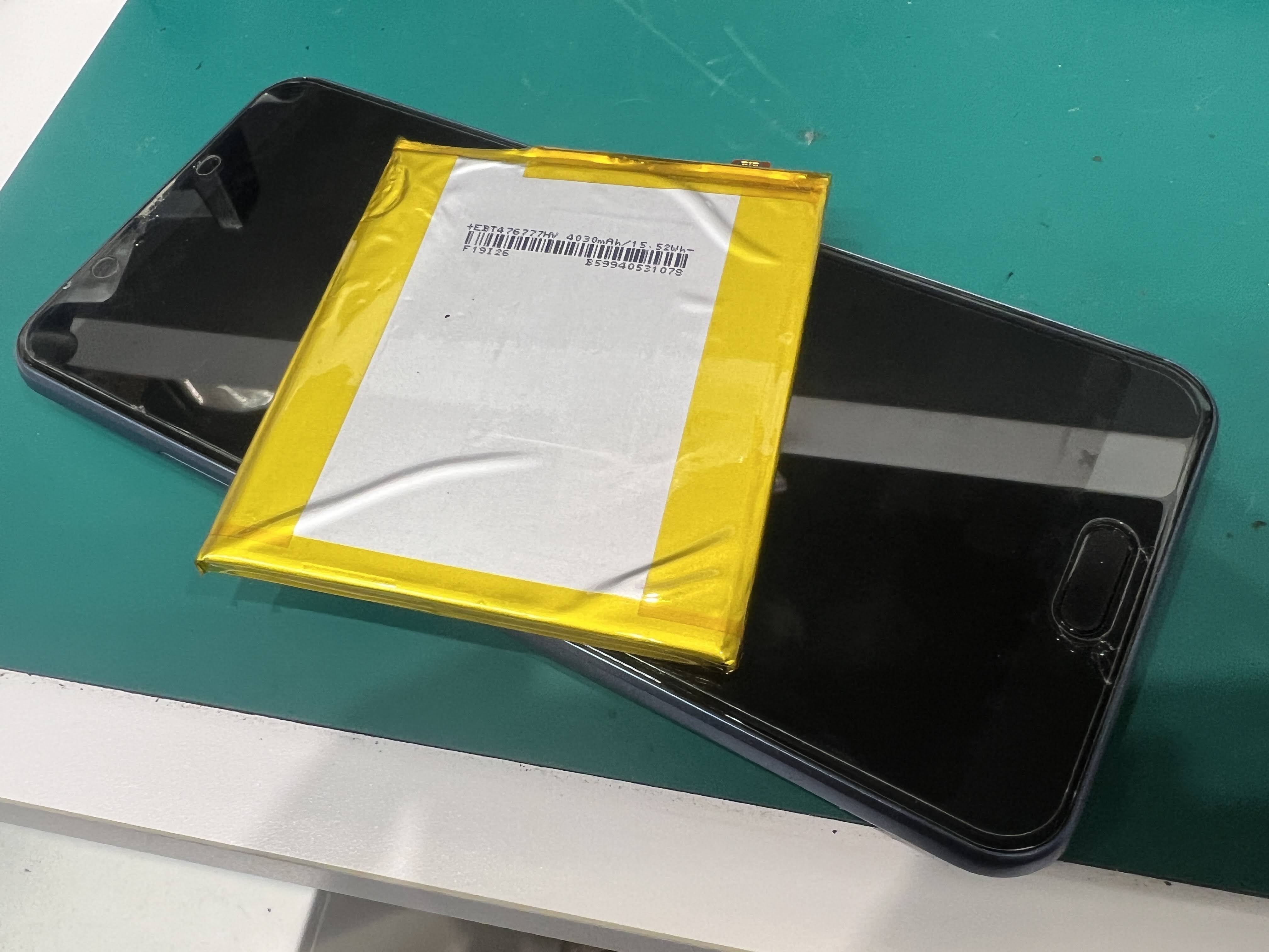 充電してもすぐ減る？AQUOS sense3 plus バッテリー交換で改善