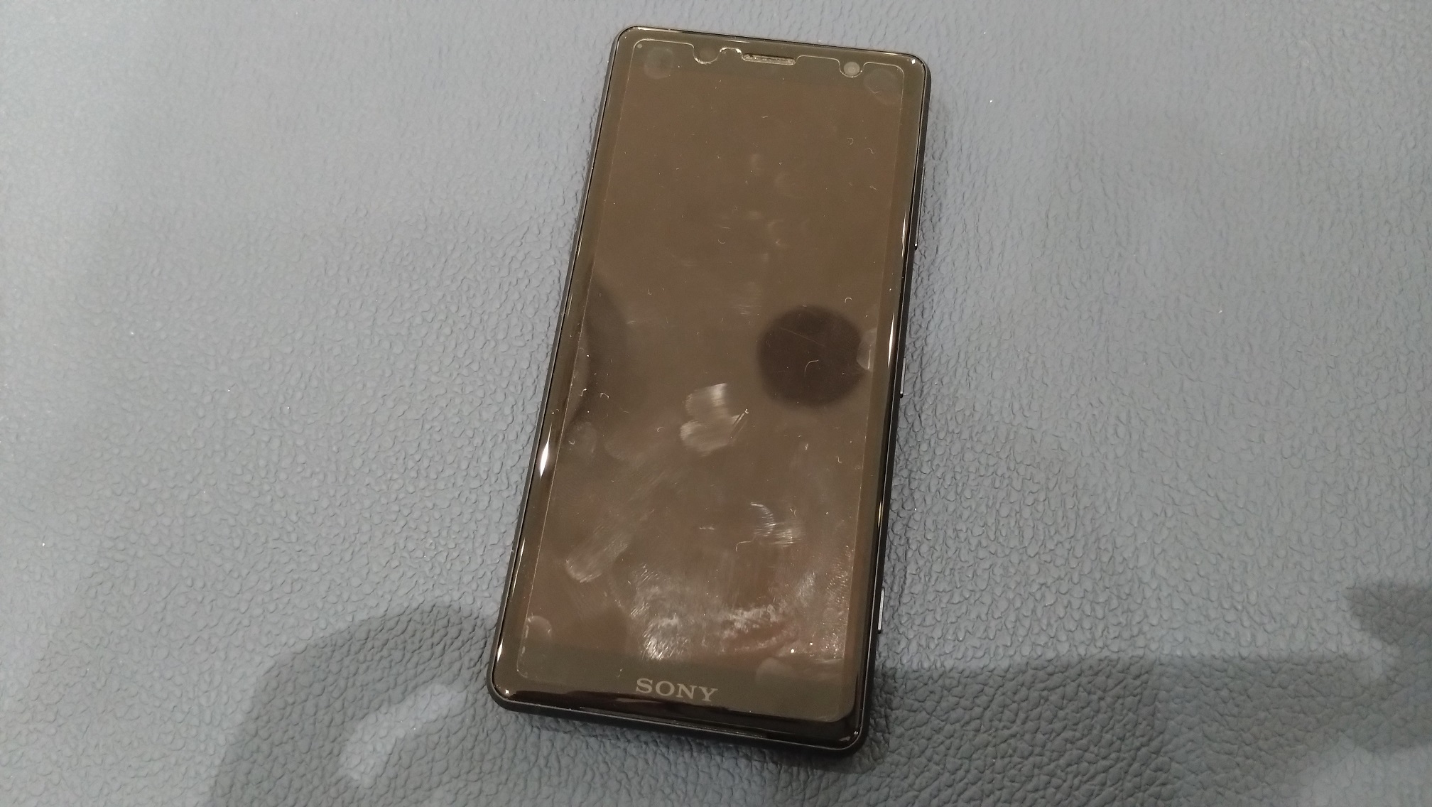 タッチ操作が効かなくなってしまったXperiaXZ2Compact（エクスペリア）の画面交換承りました！！