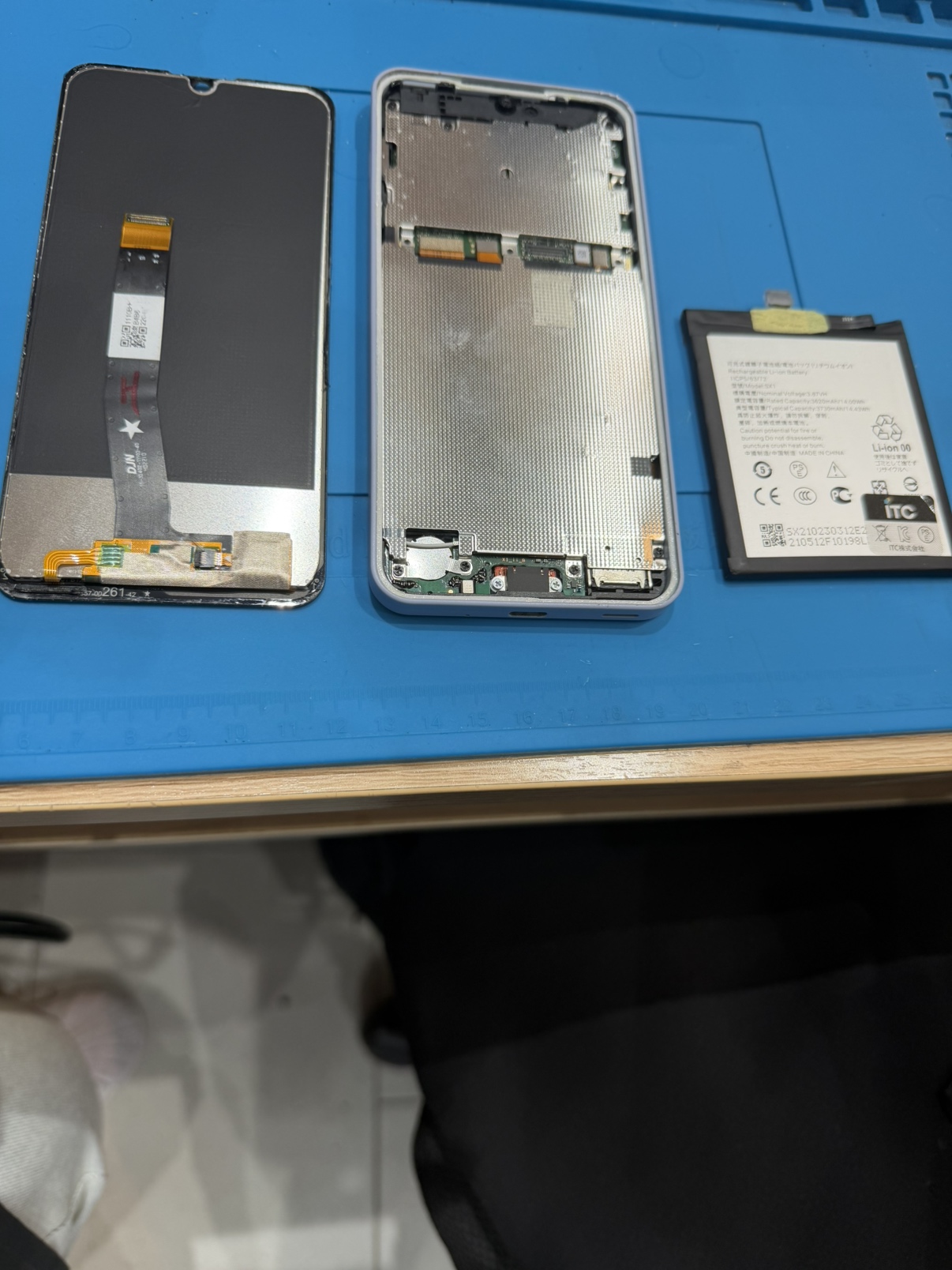 AQUOS wish2をお持ち込みいただきました。【スマホ修理工房 池袋P'パルコ本店】