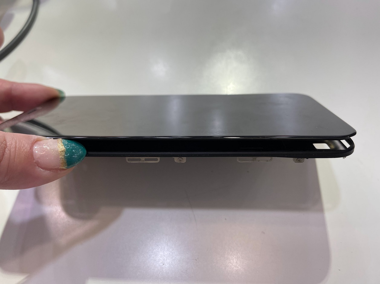 iPhone11(アイフォン11)の画面が点かない😫【スマホ修理工房札幌店】