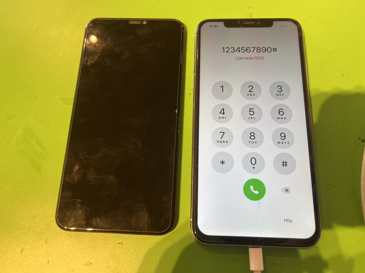 iPhone 11 Pro Max 画面交換は当店へお任せください！