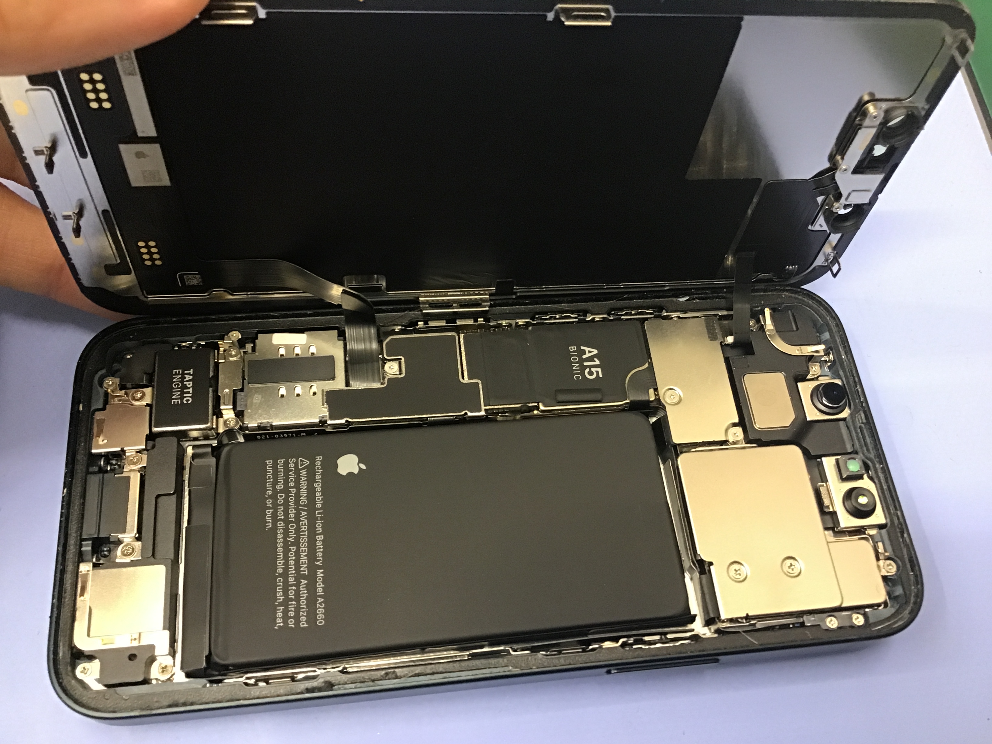 iPhone13proバッテリー修理　データをそのまま・最短即日修理のスマホ修理工房秋津店にご相談ください！