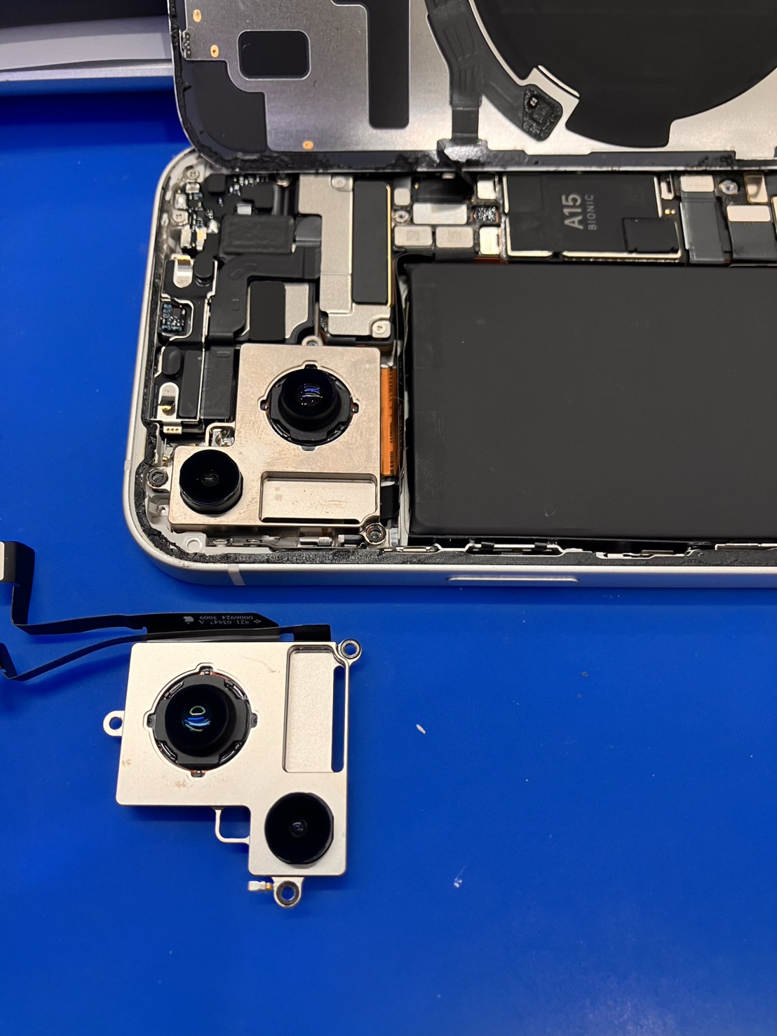 iPhone14のアウトカメラ交換を行いました!　-スマホ修理工房和光駅前店-