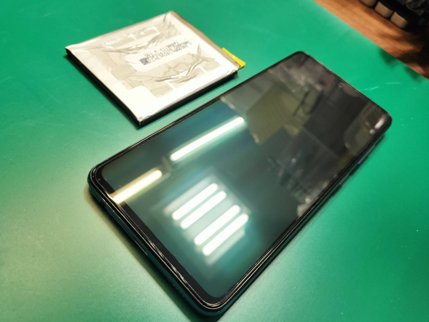 Galaxy A52 5Gのバッテリー交換を承りました♪【スマホ修理工房　京王アートマン府中店】