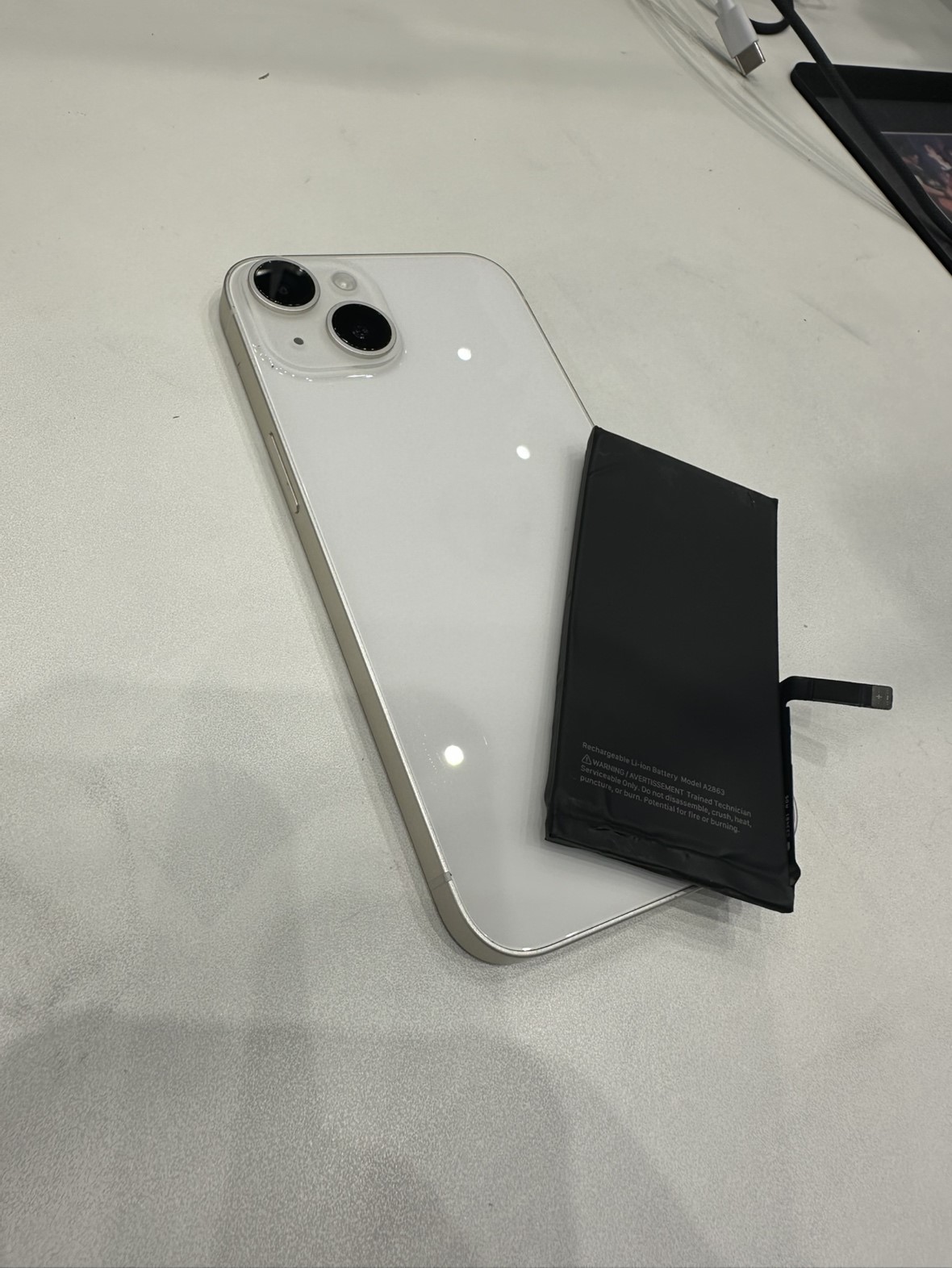 iPhone 14（アイフォン）の画面割れはスマホ修理工房イオンモール福岡店で即日修理可能です！