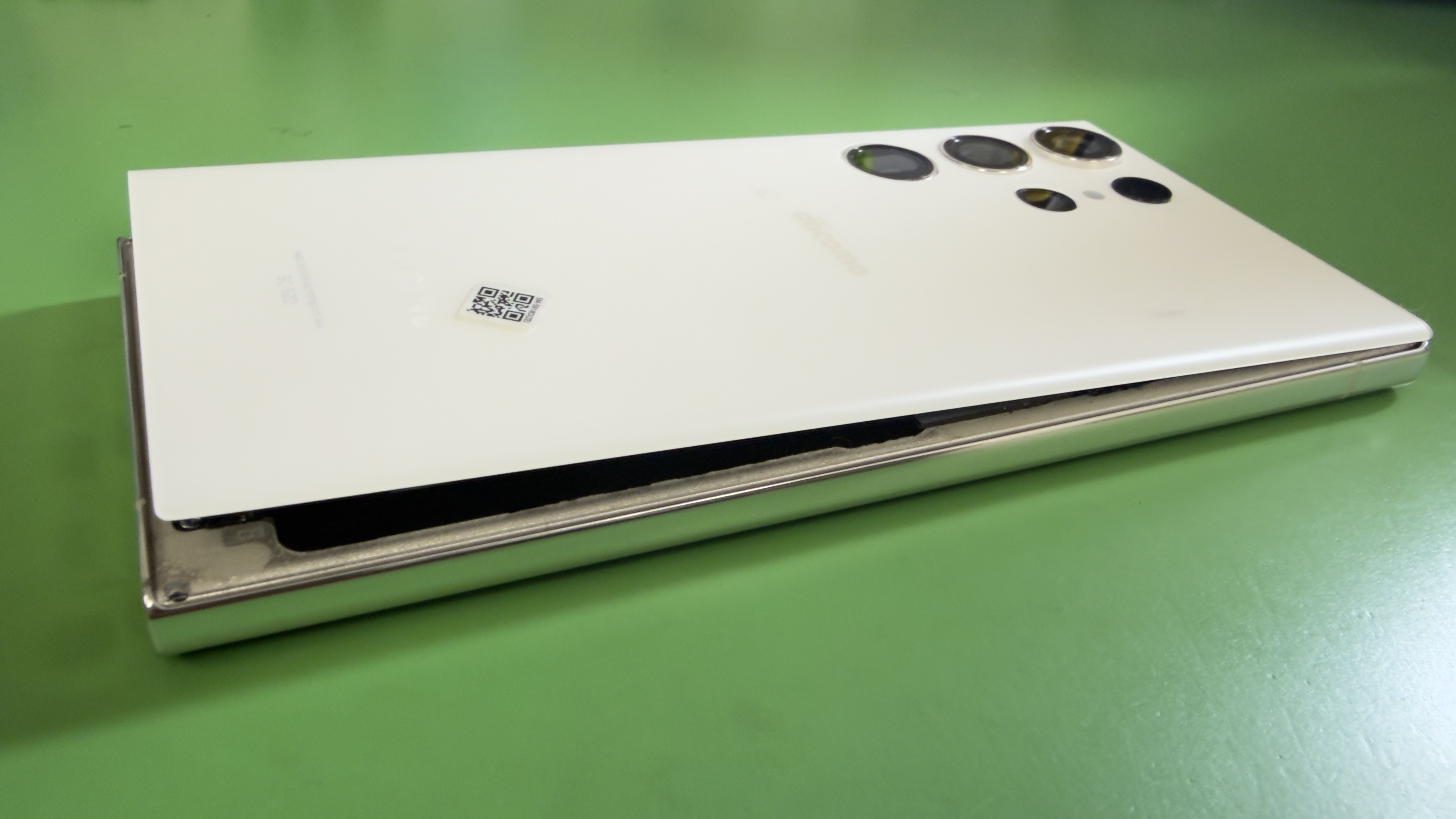 GalaxyS21Ultra(ギャラクシーS21ウルトラ)バッテリー膨張による電池交換【登戸・向ケ丘遊園店】