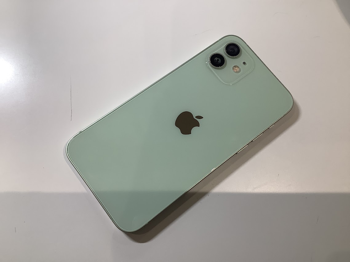 iPhone12の画面交換ならデータをそのまま・最短即日修理のスマホ修理工房丸井錦糸町店へ