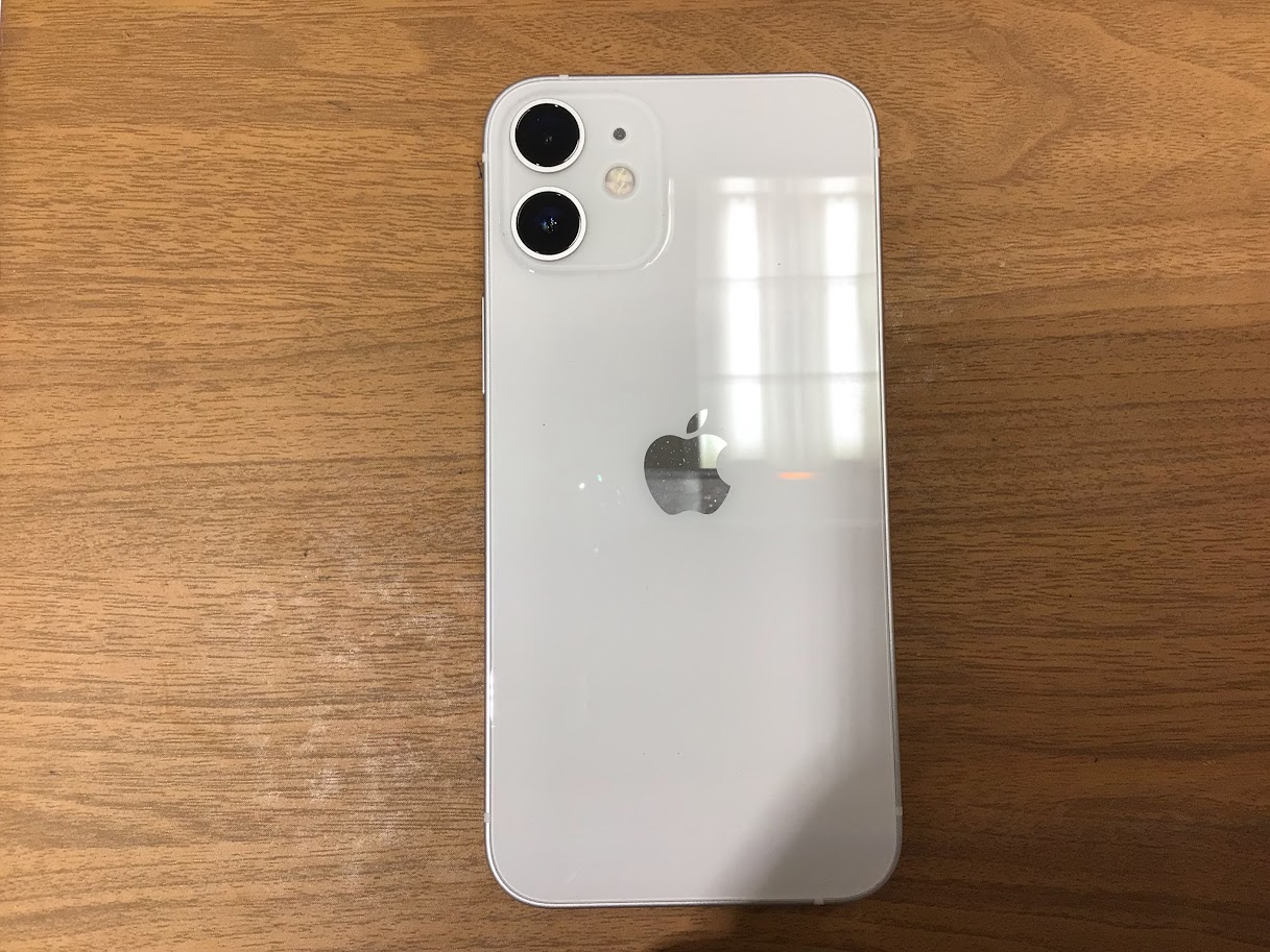 iPhone12バッテリー修理　データをそのまま・最短即日修理のスマホ修理工房 港北店にご相談下さい！