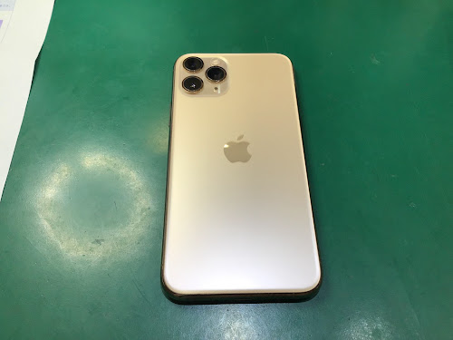 iPhone14Proバッテリー修理　データをそのまま・最短即日修理のスマホ修理工房 港北店にご相談下さい！