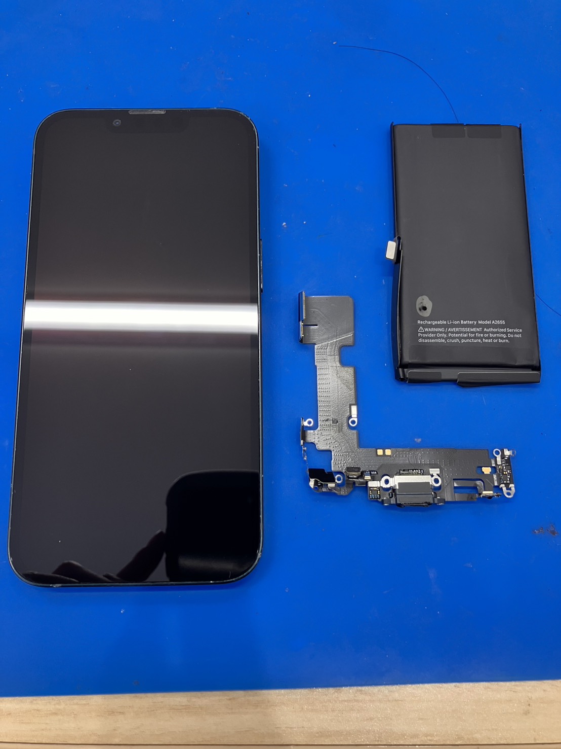iPhone13のバッテリーと充電口交換を行いました!　-スマホ修理工房和光駅前店-