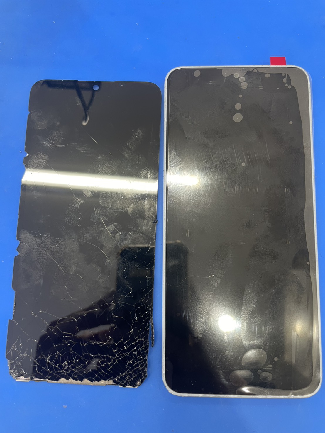 AQUOSwish4の液晶交換の修理を承りました-スマホ修理工房和光駅前店-