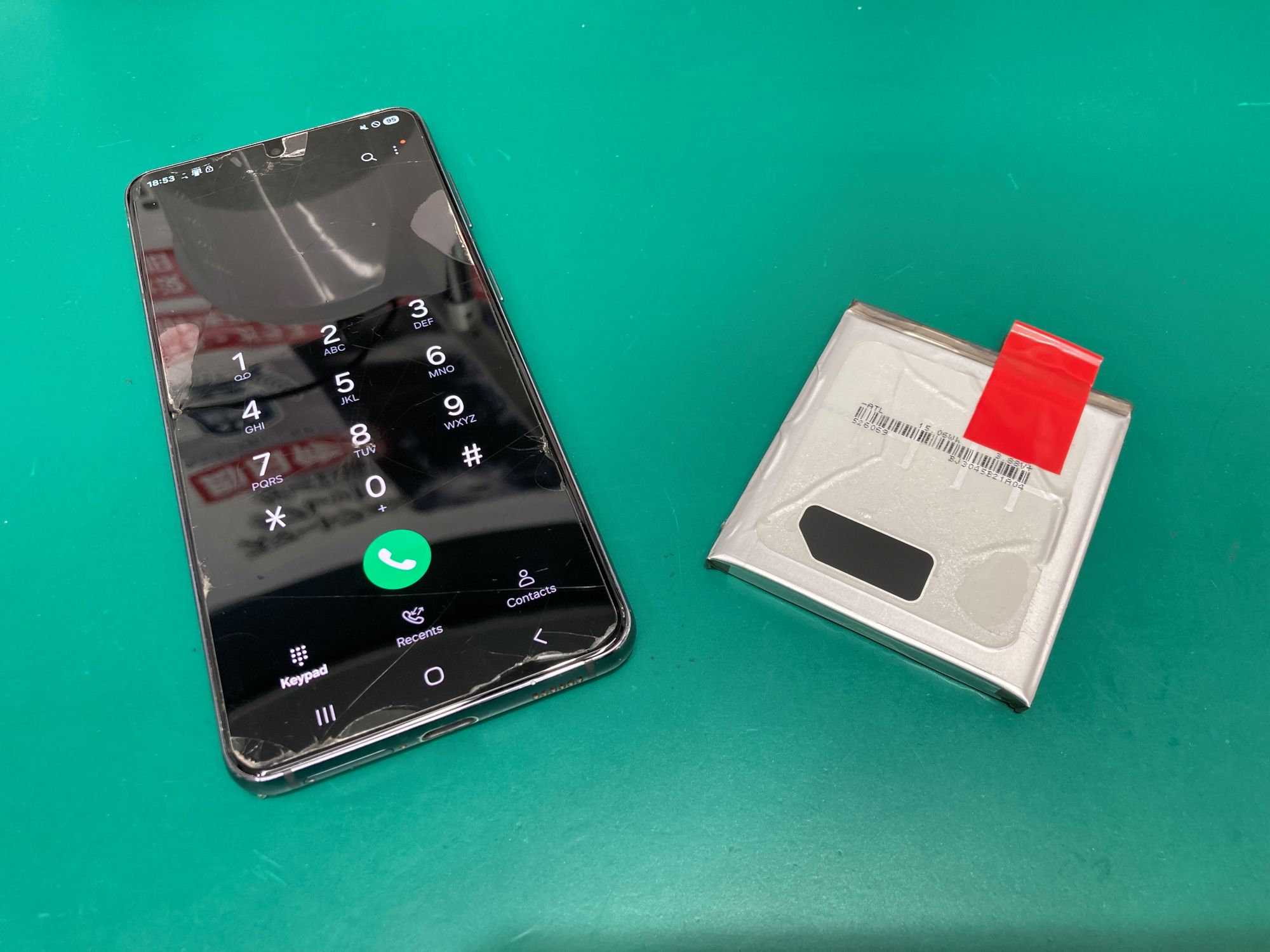 Galaxy S21 5G（ギャラクシー S21 5G）のバッテリー交換修理！！【スマホ修理工房新百合丘オーパ店】