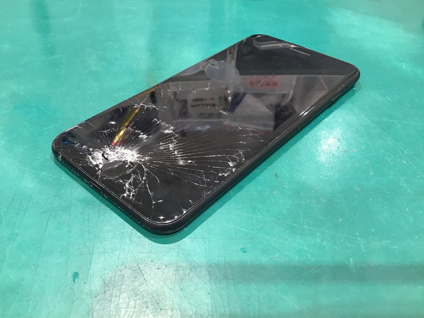 古い端末でも修理可能！まずは店頭にてご相談ください。【スマホ修理工房海老名ビナウォーク店】