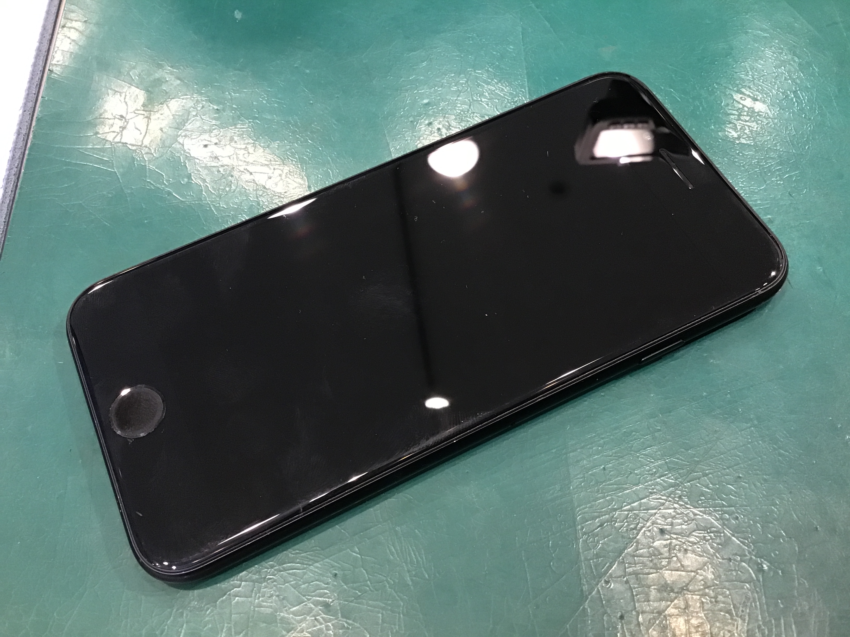 スマホ修理工房セレオ相模原店/iPhoneSE2の修理を承りました