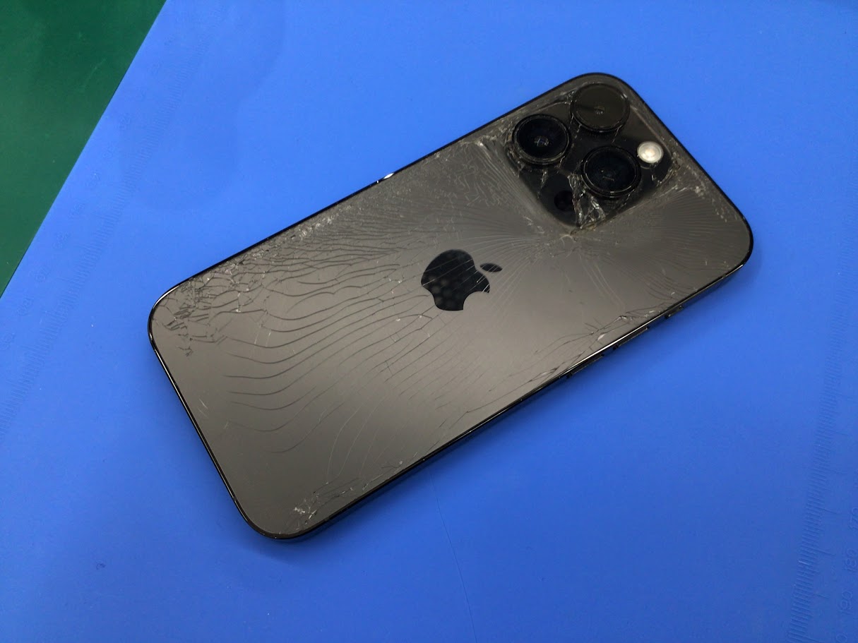 背面パネル交換もスマホ修理工房海老名ビナウォーク店へご相談下さい