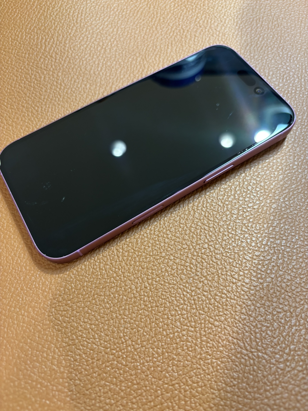 充電反応しないiPhone16（アイフォン）修理承りました！！