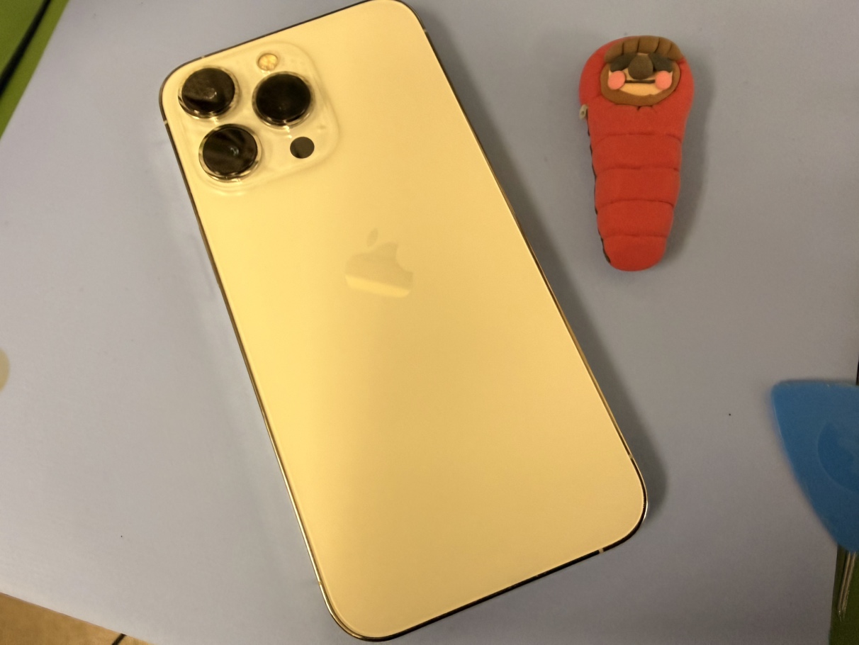 【中央林間店】iPhone13Proバッテリー交換