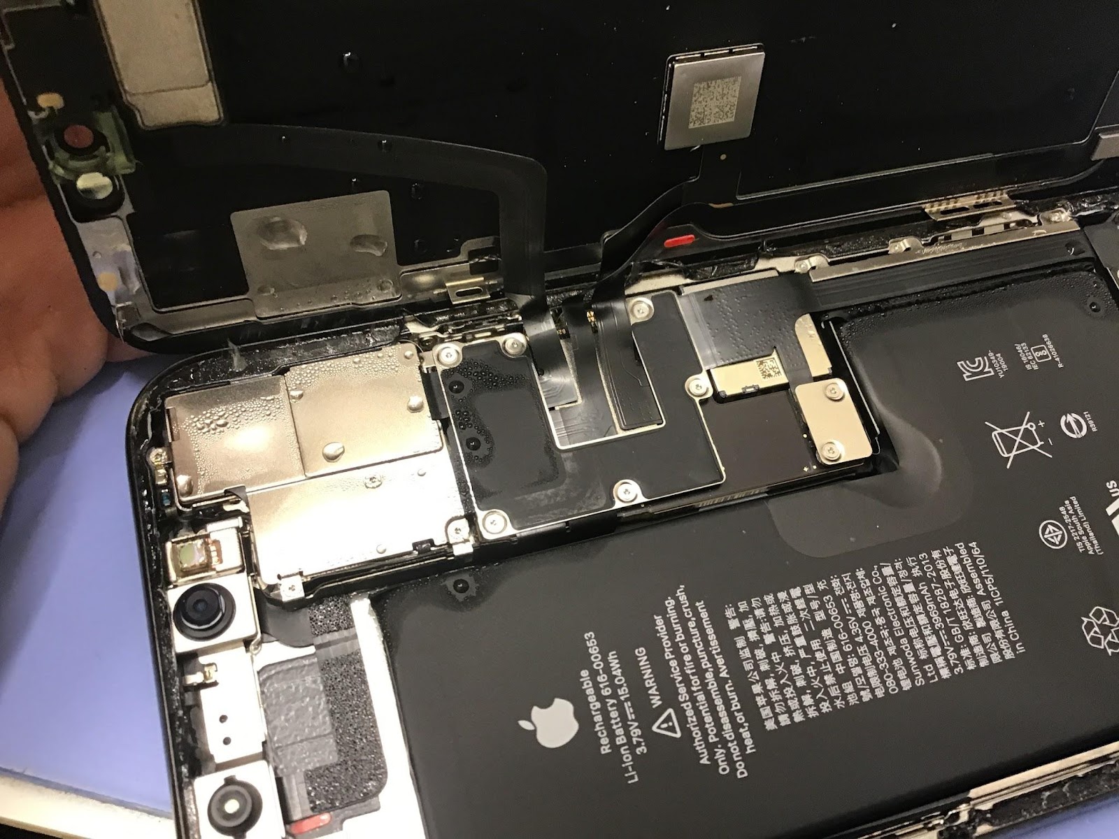 iPhone11Proの画面修理　データをそのまま・最短即日修理のスマホ修理工房八王子オクトーレ店にご相談ください！